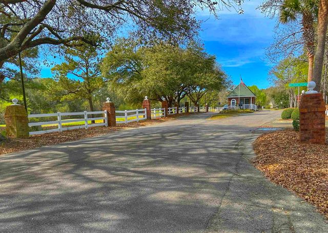 3174 River Bluff Ln., Little River, SC 29566