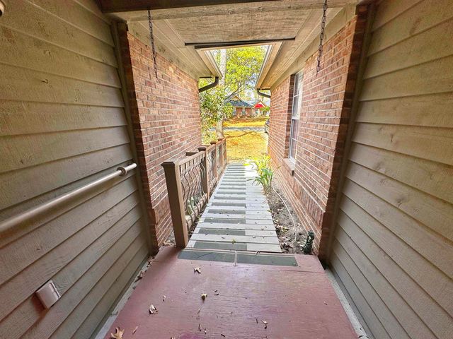 3174 River Bluff Ln., Little River, SC 29566