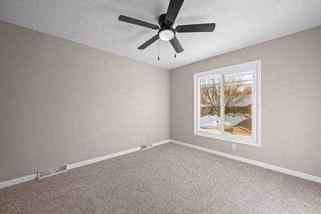 5302 16th Avenue, Moline, IL 61265