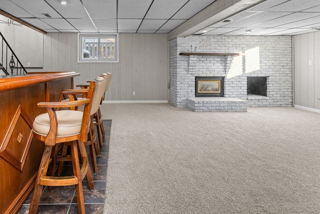 5302 16th Avenue, Moline, IL 61265