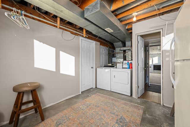 5302 16th Avenue, Moline, IL 61265