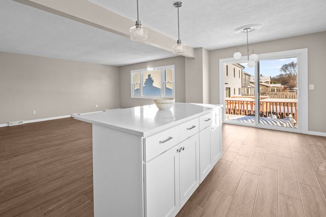 5302 16th Avenue, Moline, IL 61265