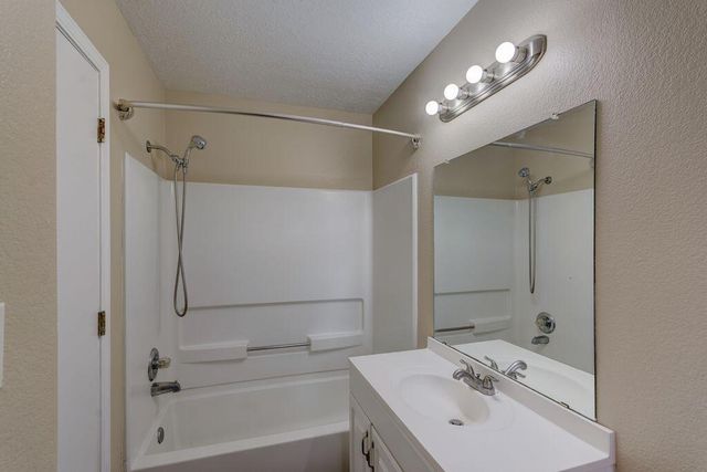 6135 Park South Place NW, Albuquerque, NM 87114