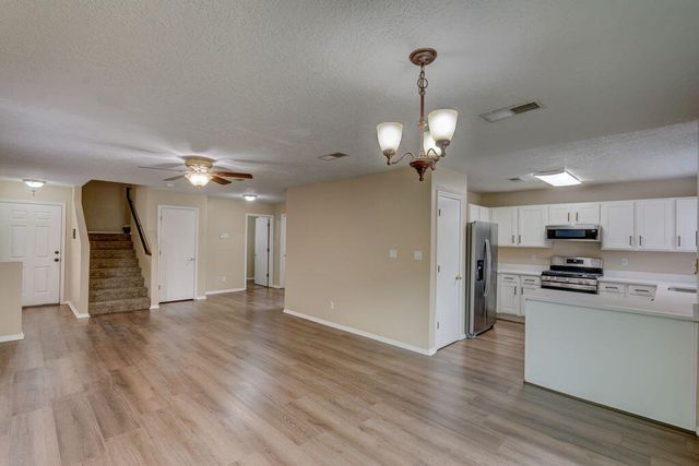 6135 Park South Place NW, Albuquerque, NM 87114