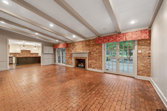 2222 S Chilton Ave, Tyler, TX 75701