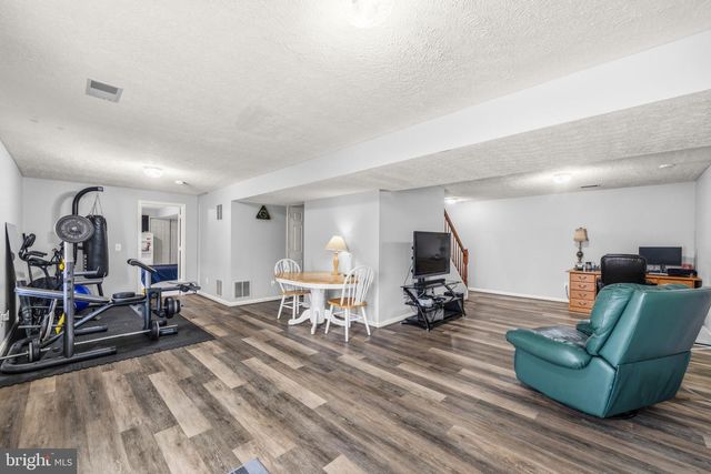 2932 NICELY CT, Dumfries, VA 22026