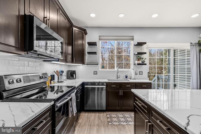 2932 NICELY CT, Dumfries, VA 22026