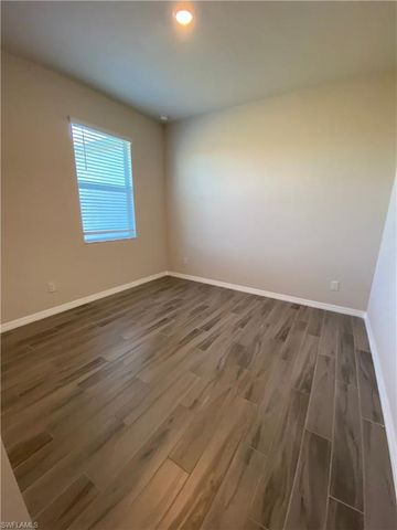 2000 NW 7th AVE, Cape Coral, FL 33993