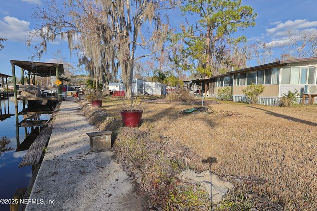 138 EDGEWATER Road, Satsuma, FL 32189