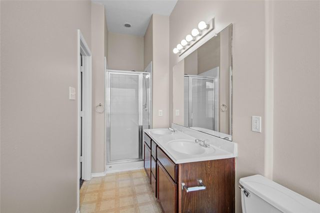 4226 Richmeadow Drive, Houston, TX 77048