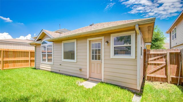 4226 Richmeadow Drive, Houston, TX 77048