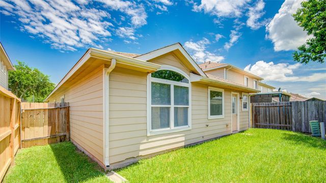 4226 Richmeadow Drive, Houston, TX 77048
