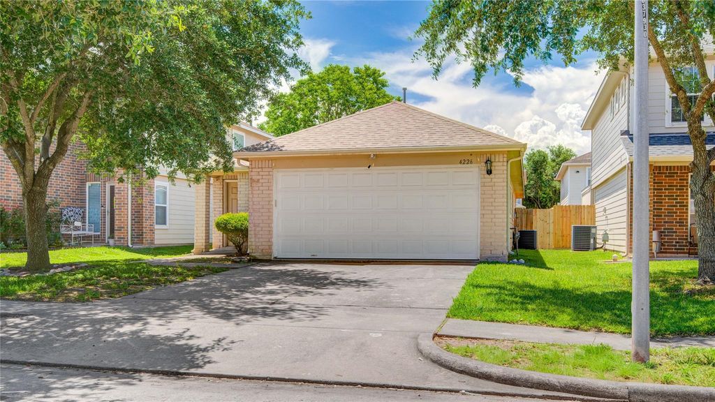 4226 Richmeadow Drive, Houston, TX 77048