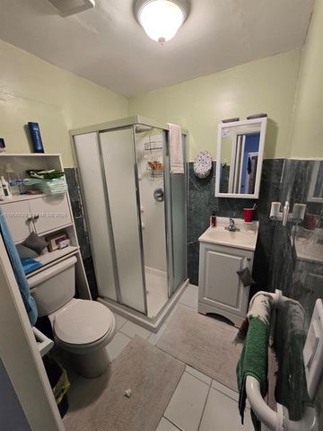 3083 SW 17th St, Miami, FL 33145