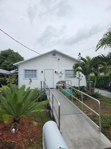 3083 SW 17th St, Miami, FL 33145