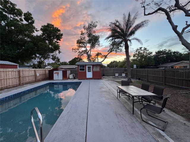 3050 8TH STREET, Sarasota, FL 34237