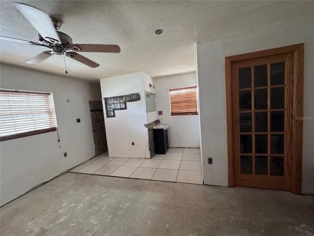 3050 8TH STREET, Sarasota, FL 34237