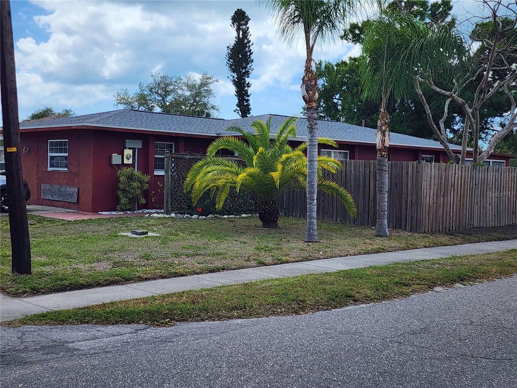 3050 8TH STREET, Sarasota, FL 34237
