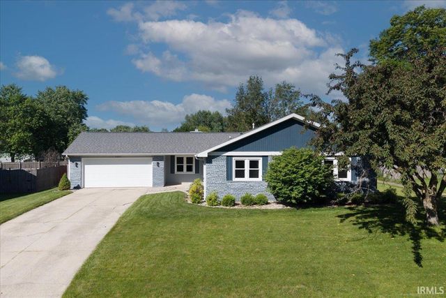9227 Soaring Hill Place, Fort Wayne, IN 46804