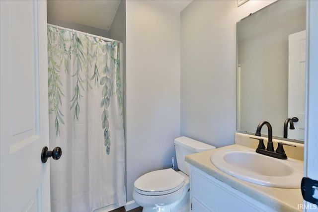 9227 Soaring Hill Place, Fort Wayne, IN 46804