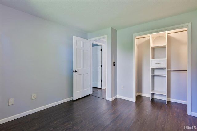 9227 Soaring Hill Place, Fort Wayne, IN 46804