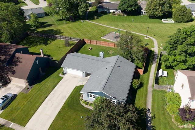 9227 Soaring Hill Place, Fort Wayne, IN 46804
