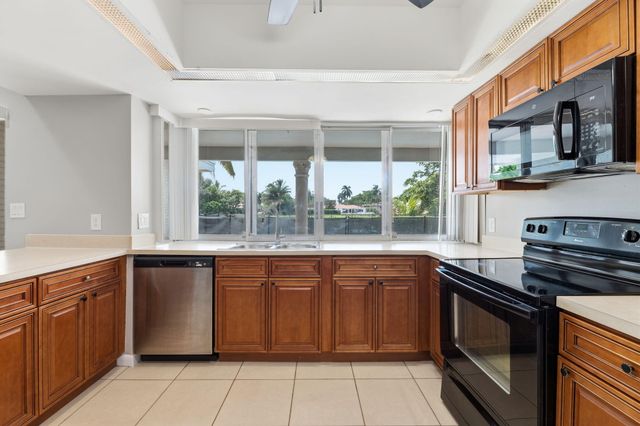 613 SEA TURTLE Way, Plantation, FL 33324