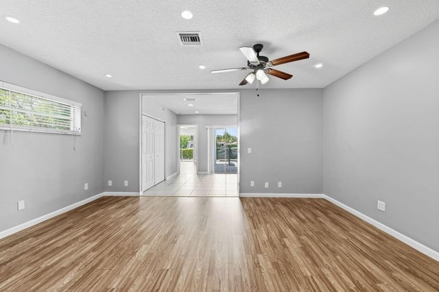 613 SEA TURTLE Way, Plantation, FL 33324