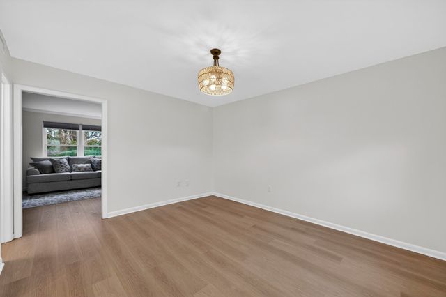 415 Parkdale Drive 8c, Charleston, SC 29414