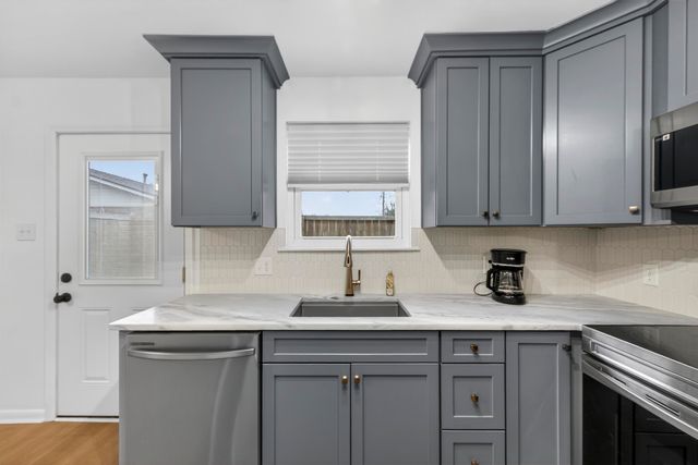 415 Parkdale Drive 8c, Charleston, SC 29414