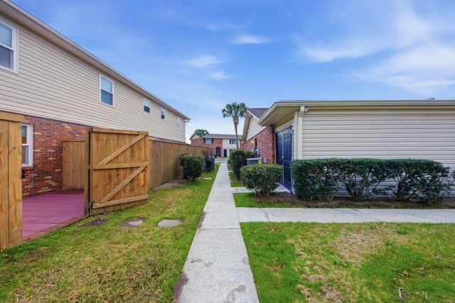 415 Parkdale Drive 8c, Charleston, SC 29414