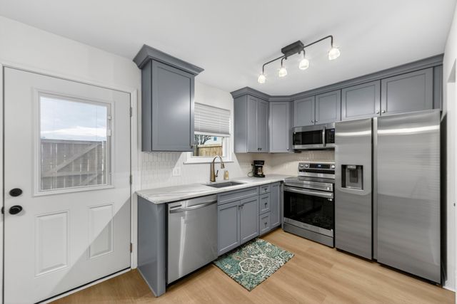 415 Parkdale Drive 8c, Charleston, SC 29414