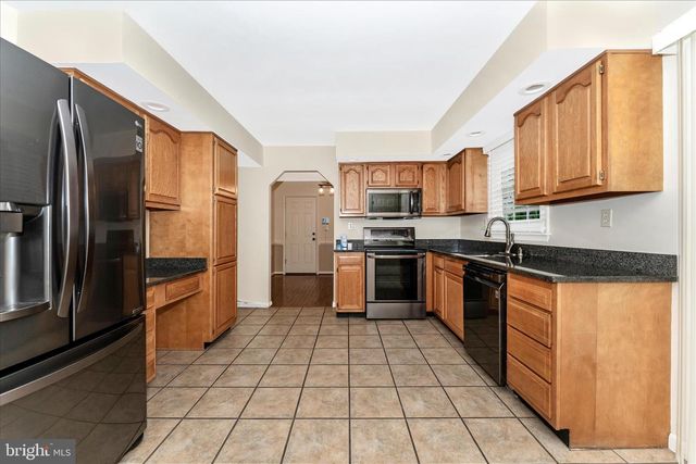 7023 RUNKLES RD, Mount Airy, MD 21771