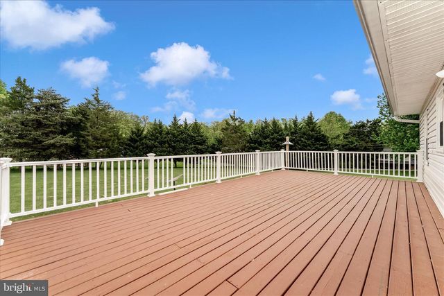 7023 RUNKLES RD, Mount Airy, MD 21771