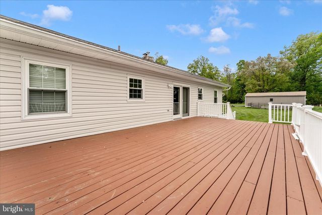 7023 RUNKLES RD, Mount Airy, MD 21771