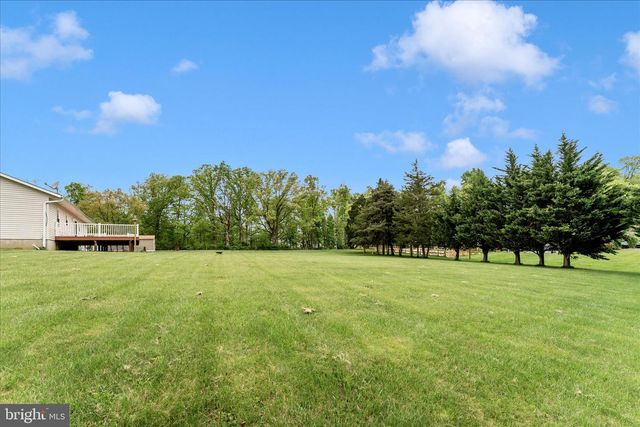 7023 RUNKLES RD, Mount Airy, MD 21771
