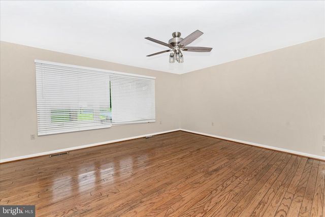 7023 RUNKLES RD, Mount Airy, MD 21771