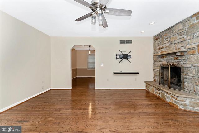 7023 RUNKLES RD, Mount Airy, MD 21771