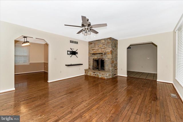 7023 RUNKLES RD, Mount Airy, MD 21771