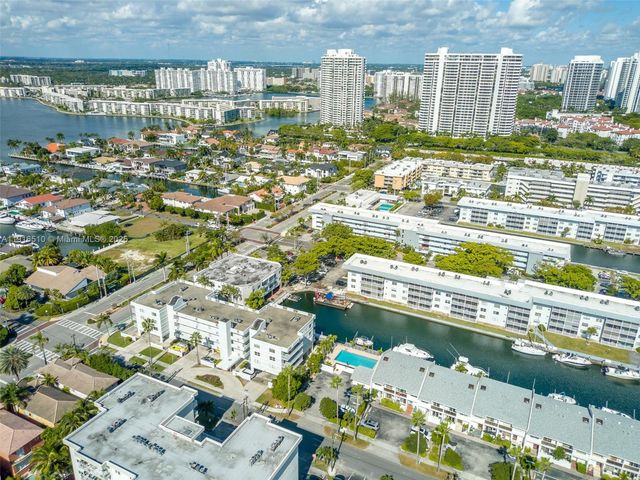 3527 NE 168th St 301, North Miami Beach, FL 33160