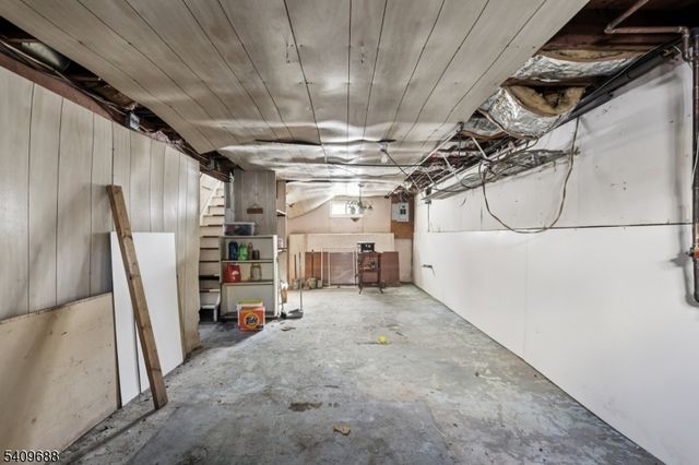 7 Harwin Dr, East Brunswick Twp., NJ 08816