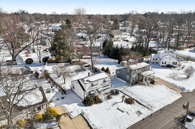 7 Harwin Dr, East Brunswick Twp., NJ 08816