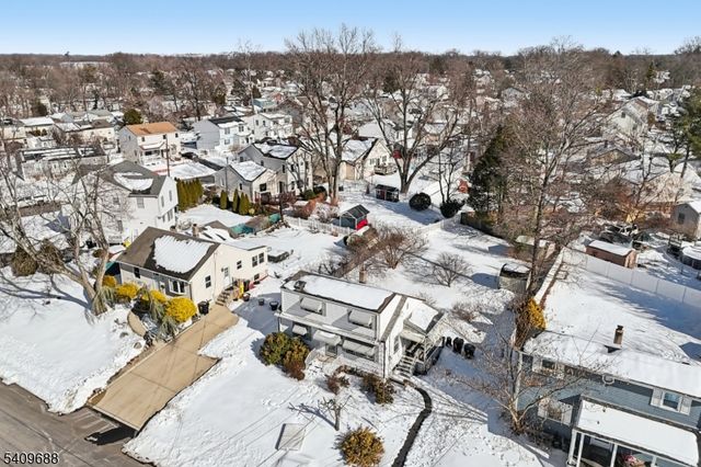 7 Harwin Dr, East Brunswick Twp., NJ 08816