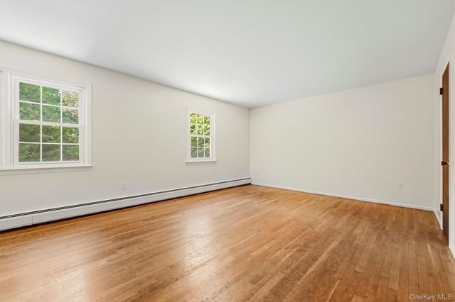 16 Panel Lane, Florida, NY 10921
