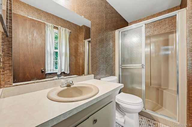 16 Panel Lane, Florida, NY 10921
