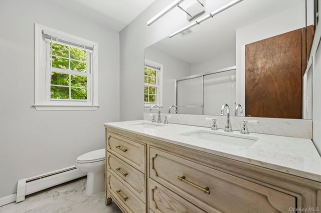 16 Panel Lane, Florida, NY 10921