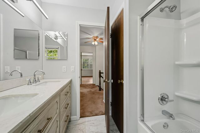 16 Panel Lane, Florida, NY 10921