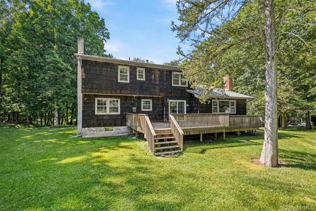 16 Panel Lane, Florida, NY 10921