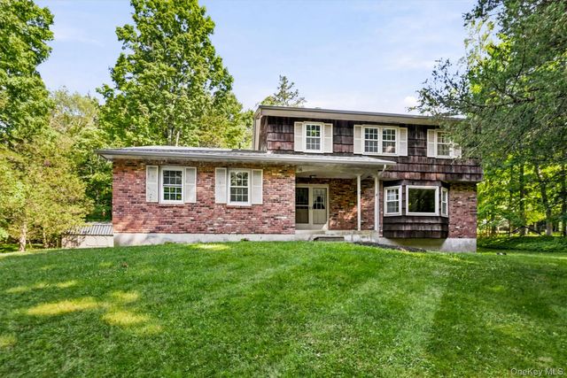 16 Panel Lane, Florida, NY 10921