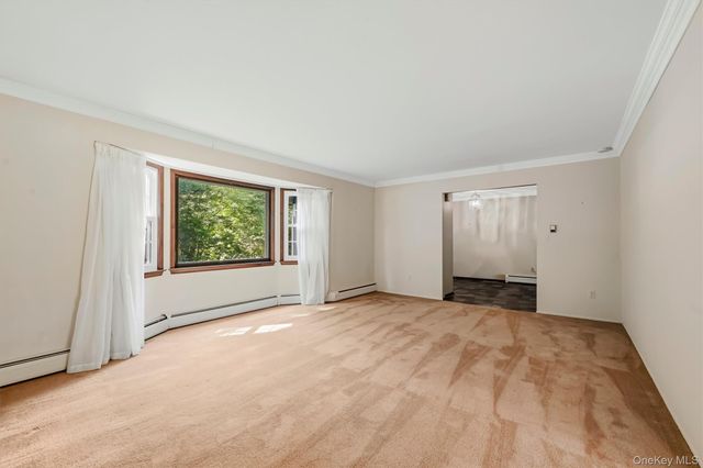 16 Panel Lane, Florida, NY 10921